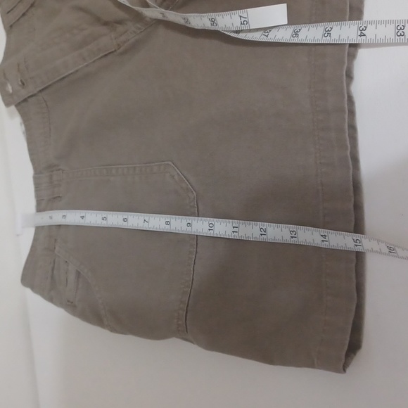 Dressbarn size 12 shorts, brown - Picture 6 of 6